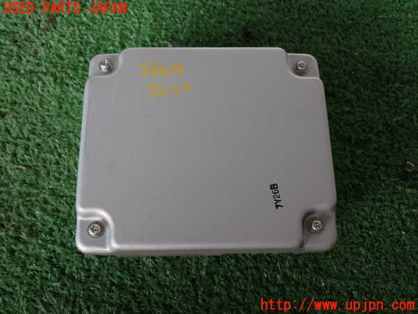 2UPJ-28096525]ハイエースバン200系(KDH201V)アンプ 中古_m0001.jpg