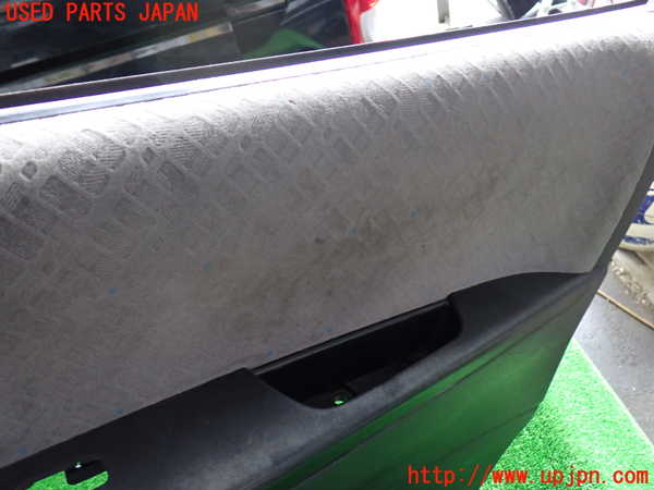 2UPJ-28091234]ハイエースバン200系(KDH201V)右前ドア内張り 中古_m0003.jpg