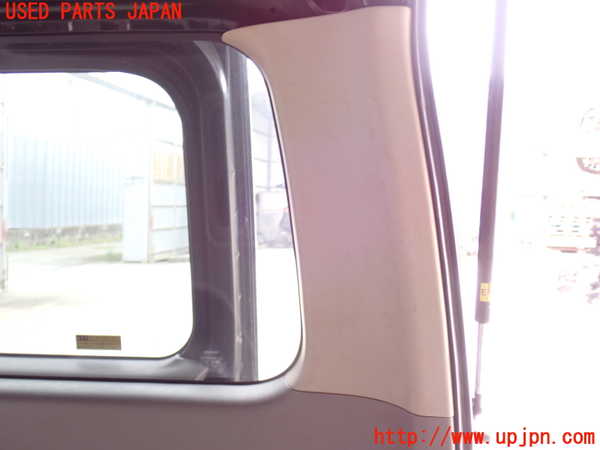 2UPJ-28097675]ハイエースバン200系(KDH201V)右リアピラートリム 中古_m0004.jpg
