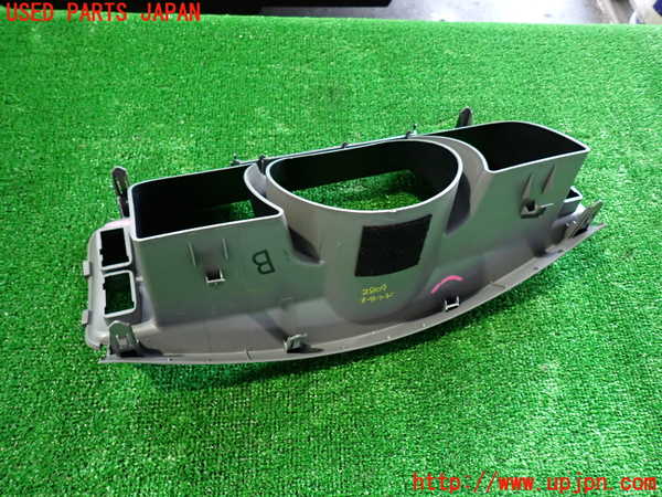 2UPJ-28097510]ハイエースバン200系(KDH201V)メーターフード 中古_m0002.jpg