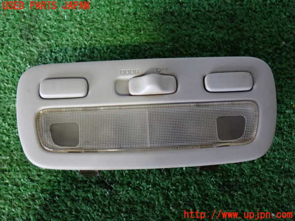 2UPJ-28096411]ハイエースバン200系(KDH201V)ルームランプ1 (真中 1列目) 中古_m0001.jpg