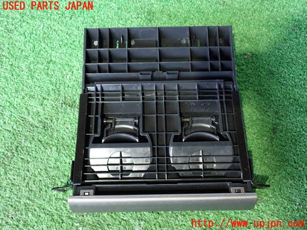 2UPJ-28097810]ハイエースバン200系(KDH201V)ドリンクホルダー 中古_m0004.jpg