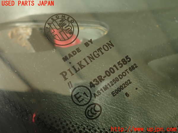 2UPJ-28101195]アルファロメオ・スパイダー(93922S)フロントガラス 中古(43R-001585 M1250)_m0003.jpg