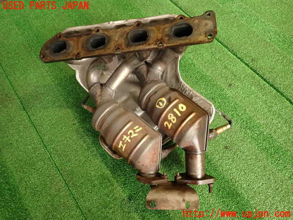 2UPJ-28102041]アルファロメオ・スパイダー(93922S)エキマニ1 触媒 マニバーター 中古_m0002.jpg
