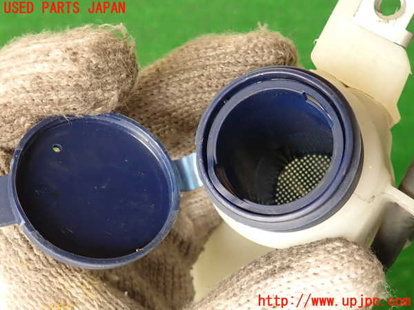 2UPJ-28106791]アルファロメオ・スパイダー(93922S)ウォッシャータンク1 中古_m0004.jpg