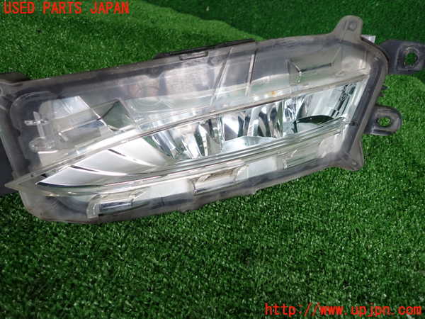 2UPJ-28111182]レクサス・NX300h(AYZ10)左フォグ 中古_m0002.jpg