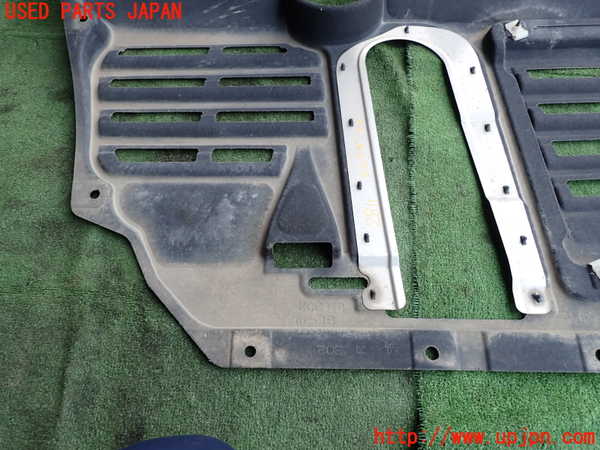 2UPJ-28112170]レクサス・NX300h(AYZ10)エンジンアンダーカバー 中古_m0002.jpg