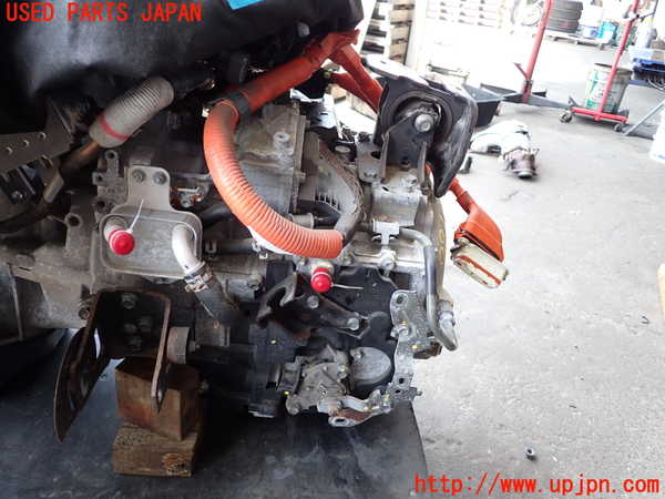 2UPJ-28113010]レクサス・NX300h(AYZ10)ミッション AT 2AR-FXE 中古_m0003.jpg