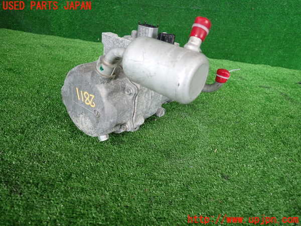 2UPJ-28116025]レクサス・NX300h(AYZ10)エアコンコンプレッサー 中古_m0002.jpg