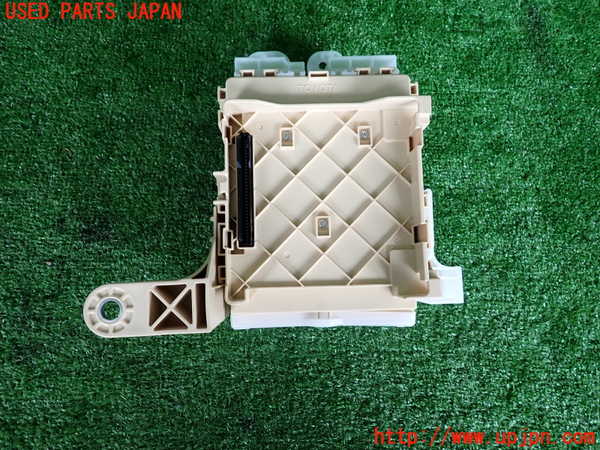 2UPJ-28116742]レクサス・NX300h(AYZ10)ヒューズボックス2 中古_m0002.jpg