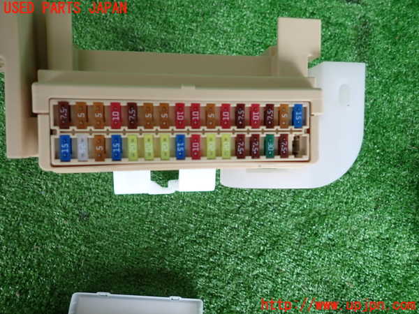 2UPJ-28116742]レクサス・NX300h(AYZ10)ヒューズボックス2 中古_m0004.jpg