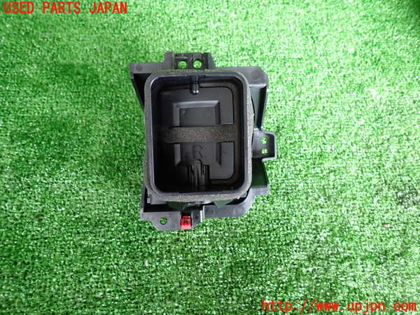 2UPJ-28117526]レクサス・NX300h(AYZ10)エアコン吹き出し口1 (右) 中古_m0003.jpg