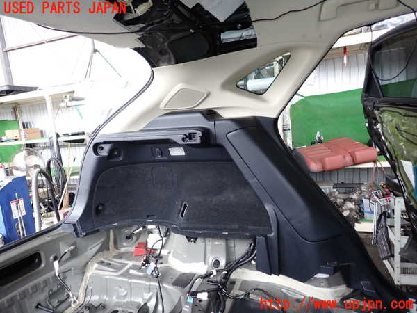 2UPJ-28117680]レクサス・NX300h(AYZ10)左リアピラートリム 中古_m0001.jpg