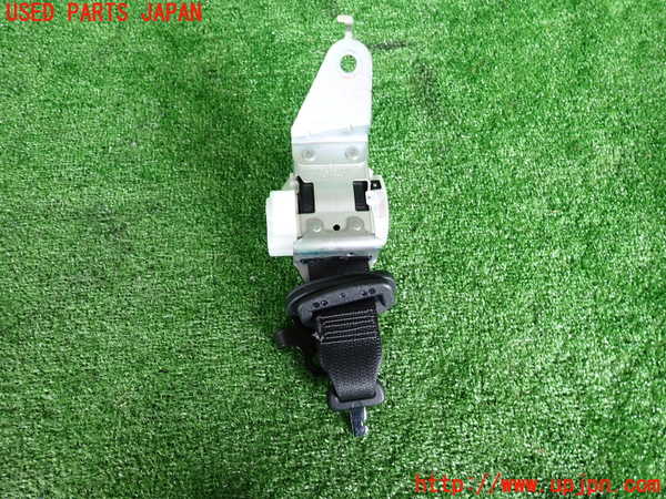2UPJ-28117135]レクサス・NX300h(AYZ10)真中2列目シートベルト 中古_m0002.jpg