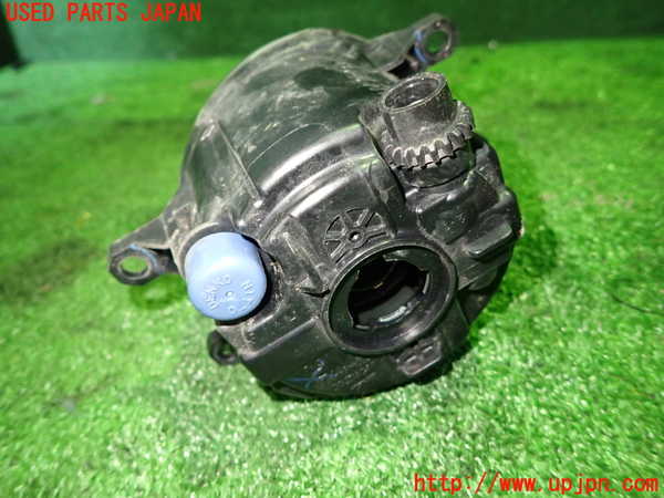 1UPJ-28121180]レクサス・CT200h(ZWA10)右フォグ 中古_m0003.jpg