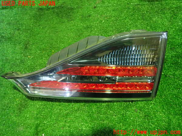 1UPJ-28121550]レクサス・CT200h(ZWA10)右リアフィニッシャー 中古_m0001.jpg