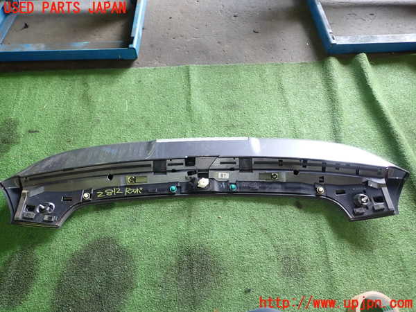 1UPJ-28121520]レクサス・CT200h(ZWA10)リアスポイラー 中古_m0003.jpg