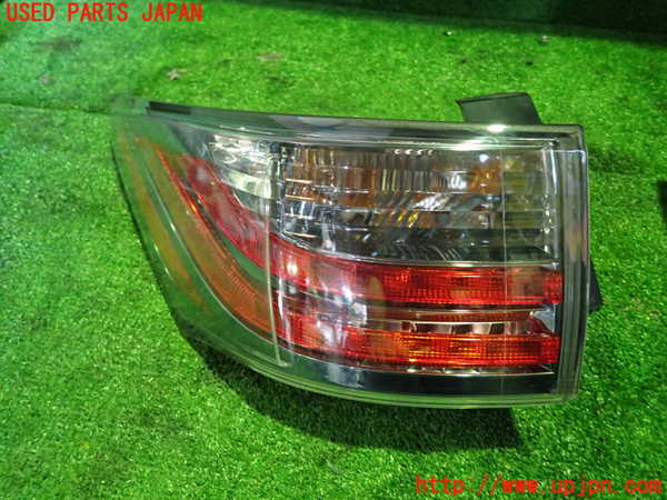 1UPJ-28121536]レクサス・CT200h(ZWA10)左テールランプ 中古_m0001.jpg