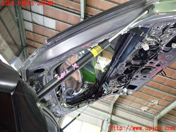 5UPJ-28121584]レクサス・CT200h(ZWA10)リアゲートダンパー 中古_m0002.jpg
