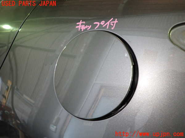 1UPJ-28121690]レクサス・CT200h(ZWA10)フューエルリッド 中古_m0001.jpg