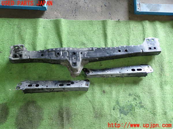 1UPJ-28125296]レクサス・CT200h(ZWA10)メンバー1 中古_m0002.jpg