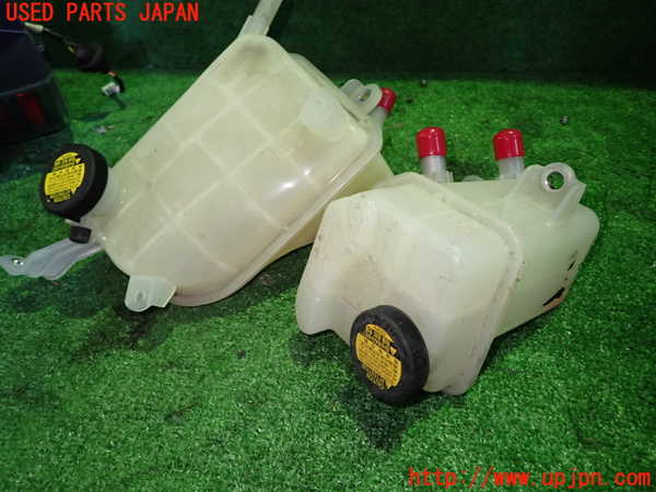 5UPJ-28122410]レクサス・CT200h(ZWA10)ラジエータータンク 中古_m0001.jpg