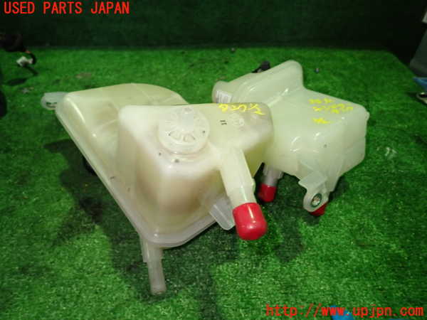 5UPJ-28122410]レクサス・CT200h(ZWA10)ラジエータータンク 中古_m0002.jpg