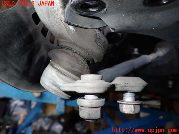 1UPJ-28124290]レクサス・CT200h(ZWA10)右フロントナックルハブ 中古_m0003.jpg