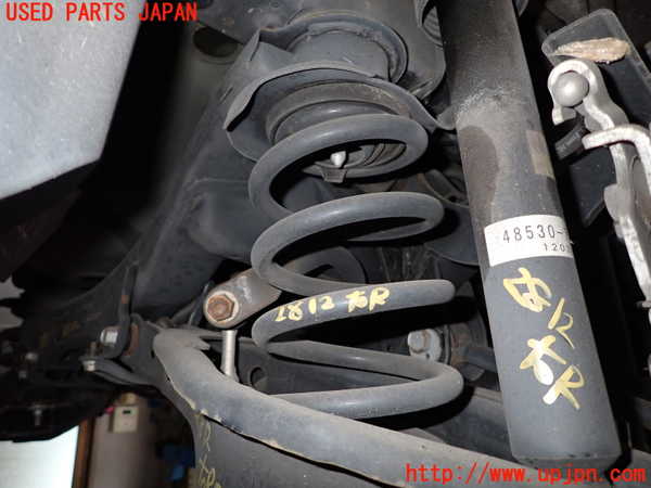 1UPJ-28125100]レクサス・CT200h(ZWA10)右リアスプリング 中古_m0001.jpg