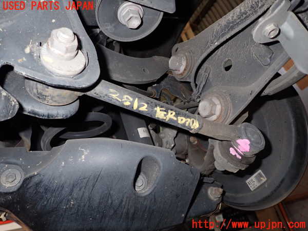 1UPJ-28125226]レクサス・CT200h(ZWA10)左リアロアアーム1 中古_m0001.jpg