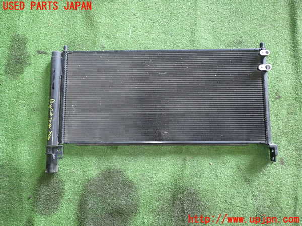 5UPJ-28126031]レクサス・CT200h(ZWA10)エアコンコンデンサー1 中古_m0001.jpg