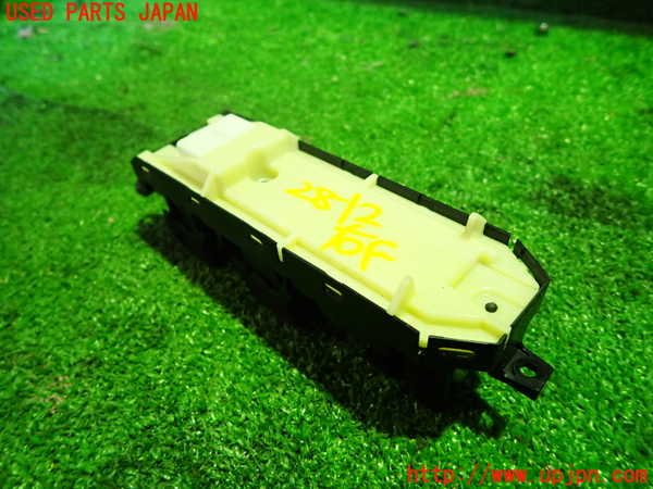 1UPJ-28126240]レクサス・CT200h(ZWA10)右前パワーウィンドウスイッチ 中古_m0002.jpg
