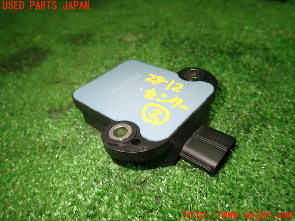 1UPJ-28126382]レクサス・CT200h(ZWA10)センサー2（ヨーレート） 中古_m0003.jpg