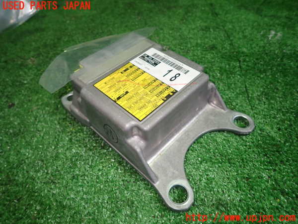 1UPJ-28126145]レクサス・CT200h(ZWA10)エアバッグコンピューター 中古 89170-76010_m0001.jpg