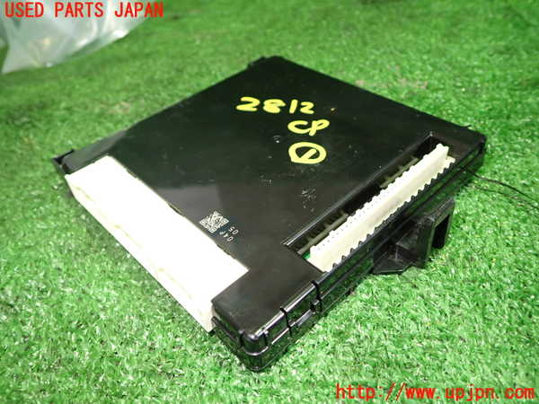 5UPJ-28126146]レクサス・CT200h(ZWA10)コンピューター1(MPX BODY) 中古 89221-76040_m0003.jpg