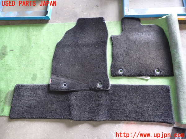 1UPJ-28127800]レクサス・CT200h(ZWA10)フロアマット 中古_m0001.jpg