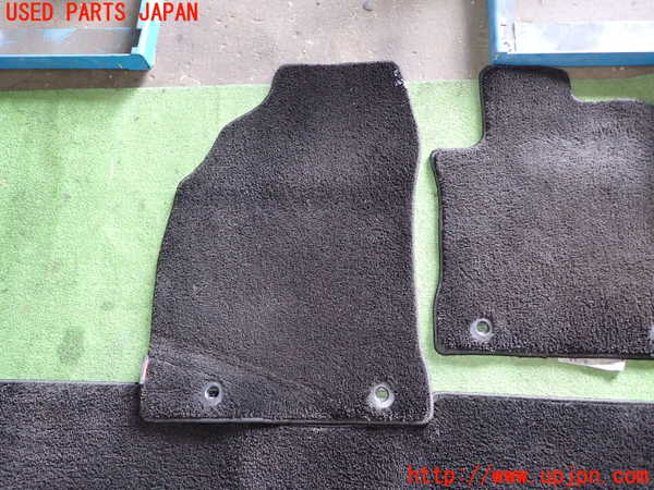 1UPJ-28127800]レクサス・CT200h(ZWA10)フロアマット 中古_m0003.jpg