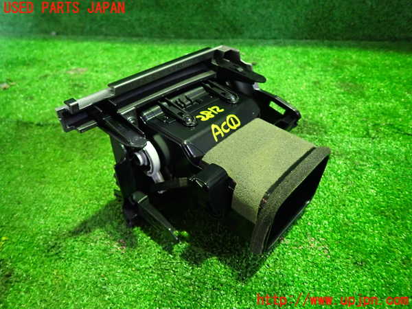 1UPJ-28127526]レクサス・CT200h(ZWA10)エアコン吹き出し口1 中古_m0003.jpg