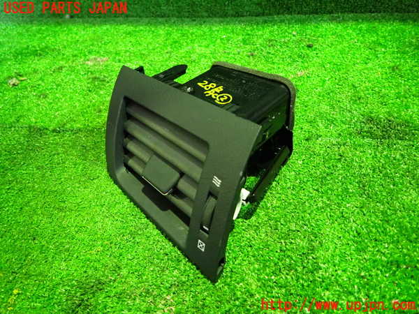 1UPJ-28127527]レクサス・CT200h(ZWA10)エアコン吹き出し口2 中古_m0002.jpg