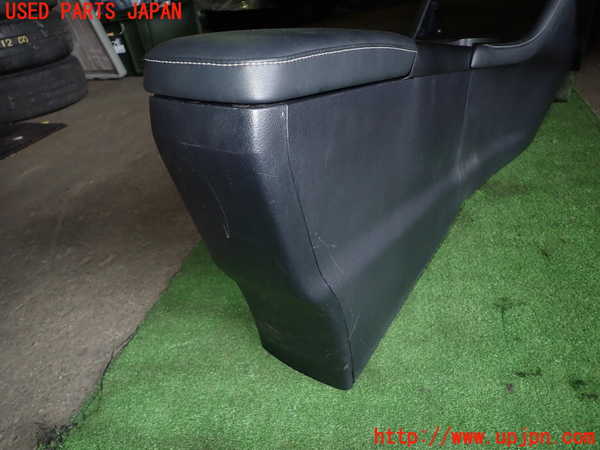 1UPJ-28127540]レクサス・CT200h(ZWA10)センターコンソール 中古_m0004.jpg