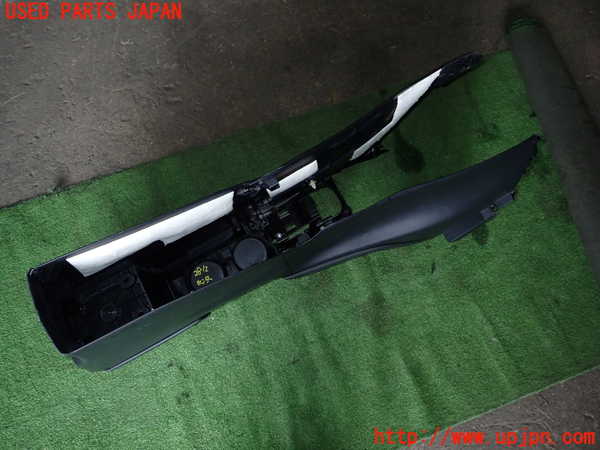 1UPJ-28127540]レクサス・CT200h(ZWA10)センターコンソール 中古_m0005.jpg