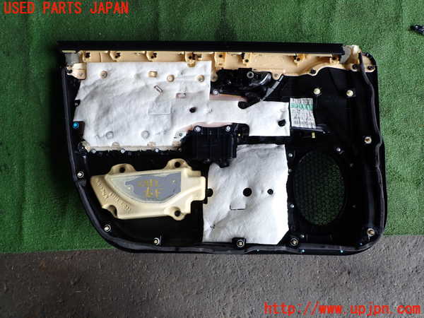 1UPJ-28121234]レクサス・CT200h(ZWA10)右前ドア内張り 中古_m0005.jpg