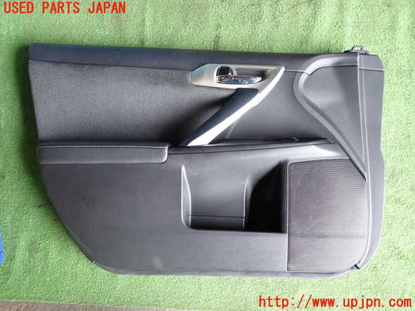 1UPJ-28121264]レクサス・CT200h(ZWA10)左前ドア内張り 中古_m0001.jpg