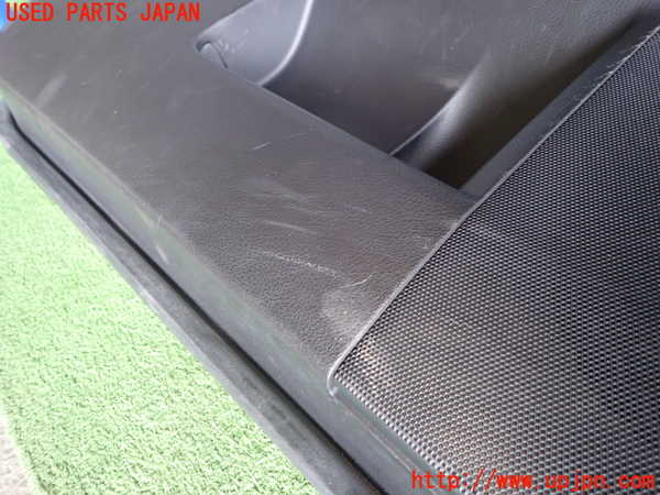 1UPJ-28121264]レクサス・CT200h(ZWA10)左前ドア内張り 中古_m0002.jpg