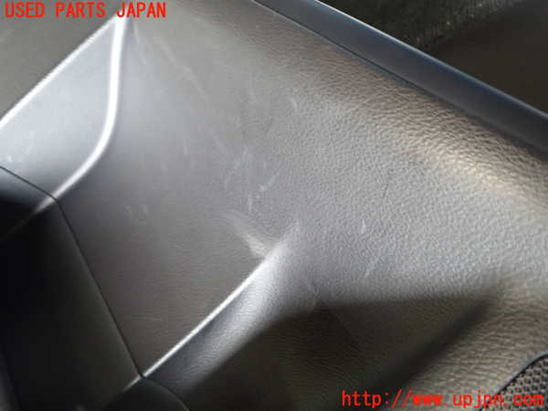 1UPJ-28121264]レクサス・CT200h(ZWA10)左前ドア内張り 中古_m0003.jpg
