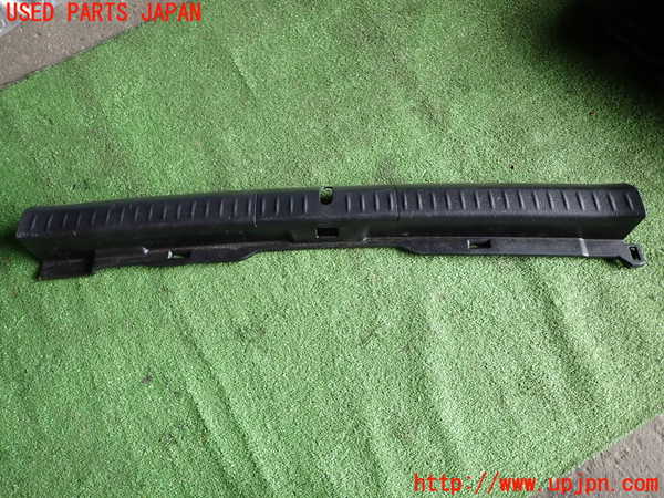 1UPJ-28127773]レクサス・CT200h(ZWA10)ラゲッジトレイ3 中古_m0001.jpg