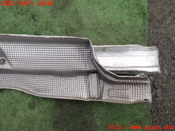 5UPJ-28131614]ポルシェ・ボクスター(98623)リアバンパーホースメント 【ジャンク】_m0003.jpg