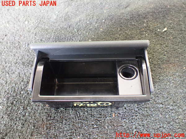 5UPJ-28137821]ポルシェ・ボクスター(98623)灰皿1 中古_m0003.jpg