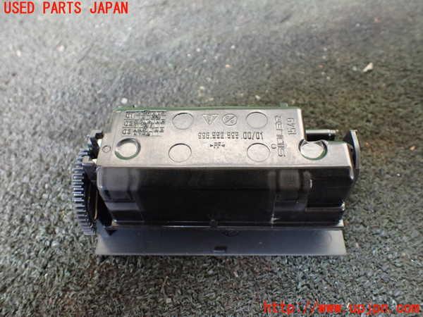 5UPJ-28137821]ポルシェ・ボクスター(98623)灰皿1 中古_m0004.jpg