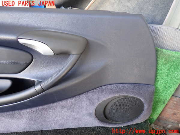 5UPJ-28131264]ポルシェ・ボクスター(98623)左ドア内張り 中古_m0002.jpg